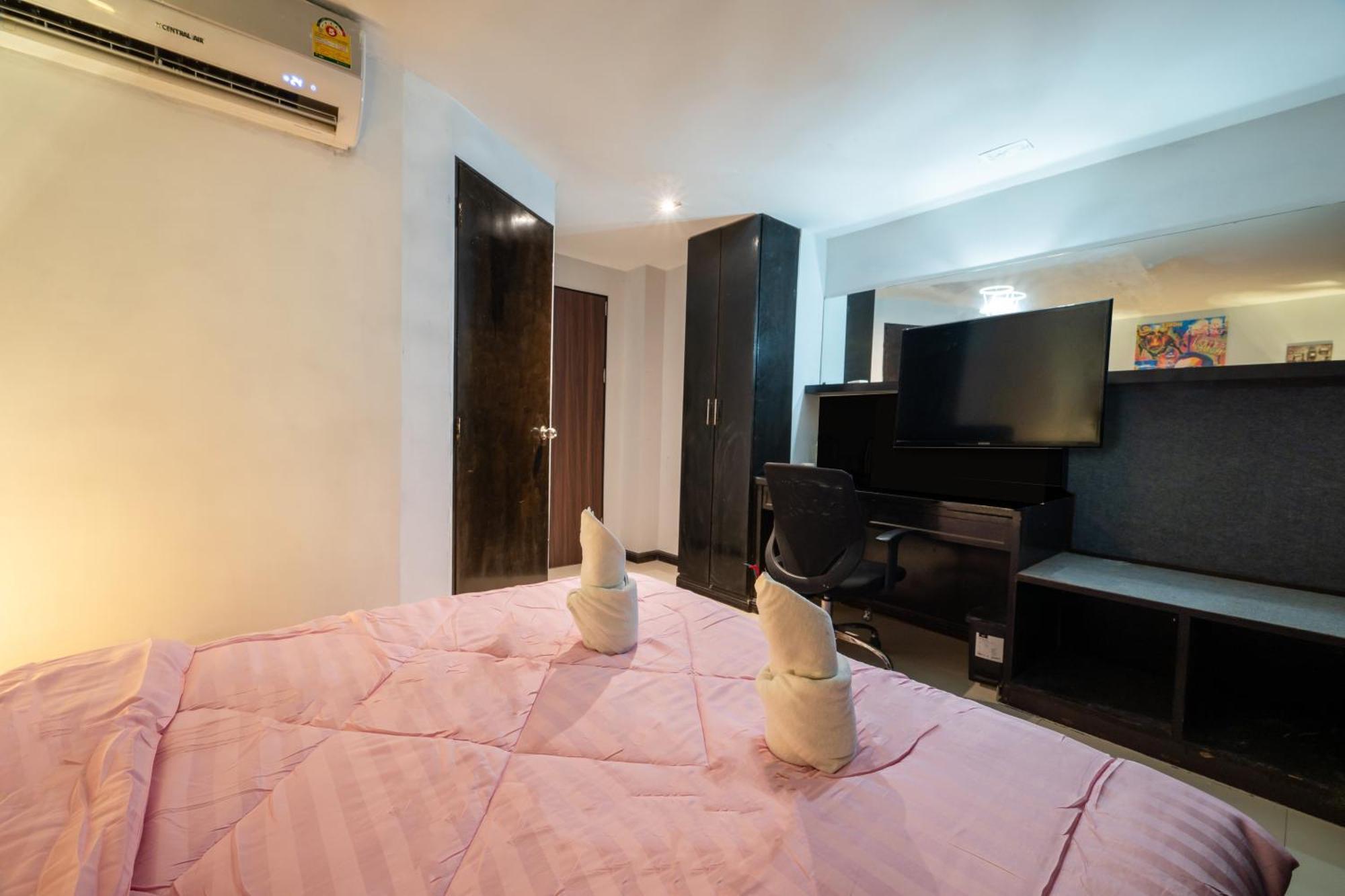 Abunawas Merry Inn At Walking Street Pattaya Eksteriør bilde